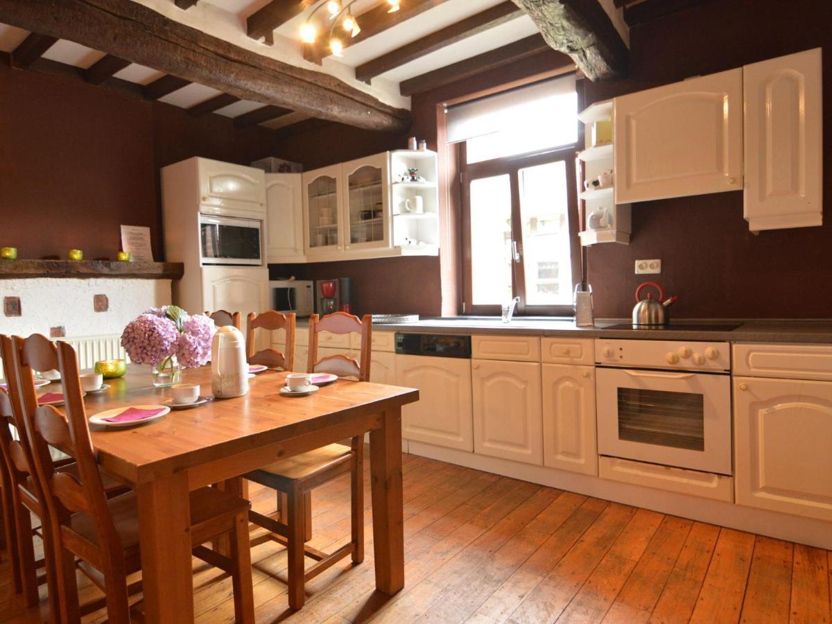 Spacious Holiday Home In Teuven With Garden Eksteriør bilde